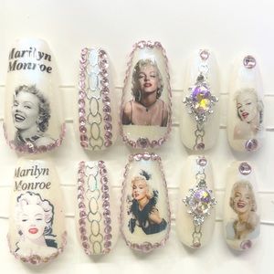 Marilyn Monroe press on nails